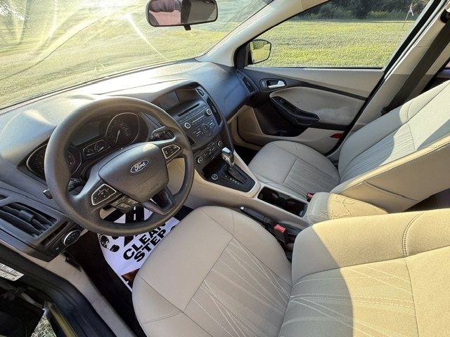2015 Ford Focus SE - Photo 7